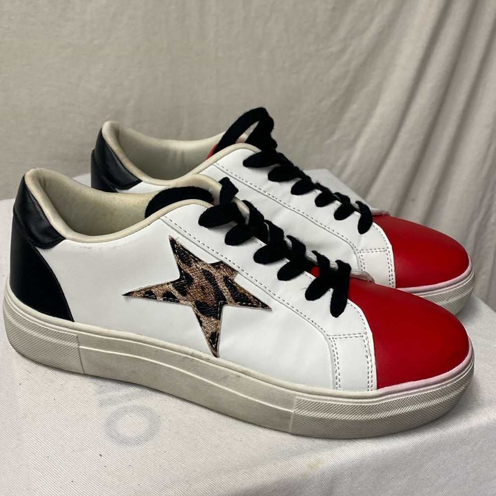 Macys Manmade Sneakers, black:white/red with a cheetah star